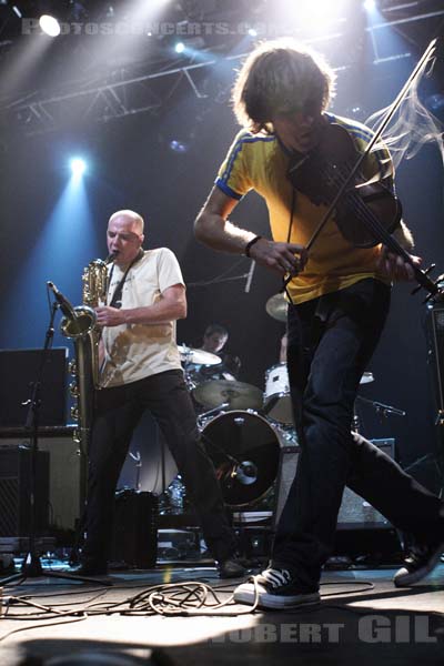 YANN TIERSEN - 2006-06-16 - PARIS - Le Bataclan - 